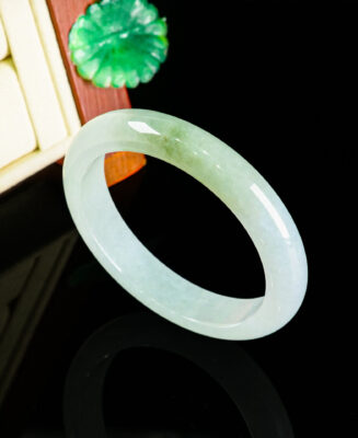 Hetian Jade Bangle · with Certificate