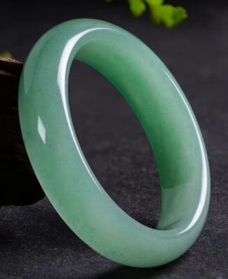 Green Jade Bangle