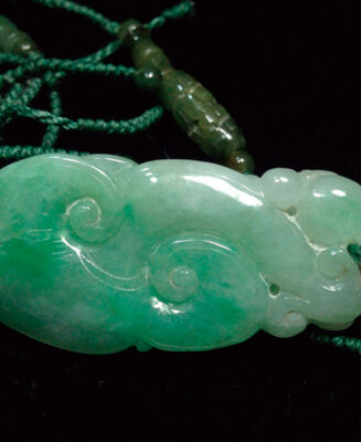 Jadeite Pixiu Pendant · Deep Green