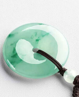 Jadeite Peace Buckle Pendant · with Cord